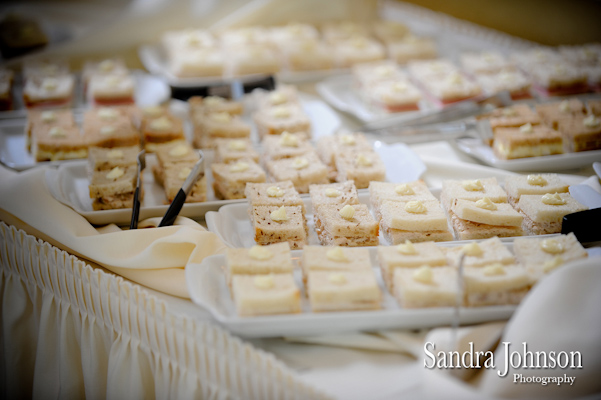 Best Royal Crest Room Wedding photographer - Sandra Johnson (SJFoto.com)